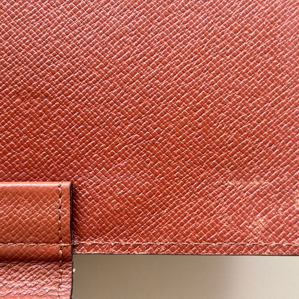 CLOSET CLEAR OUT PRICE CUT Pre-owned Louis Vuitton Agenda Cover - Picture 11 of 12